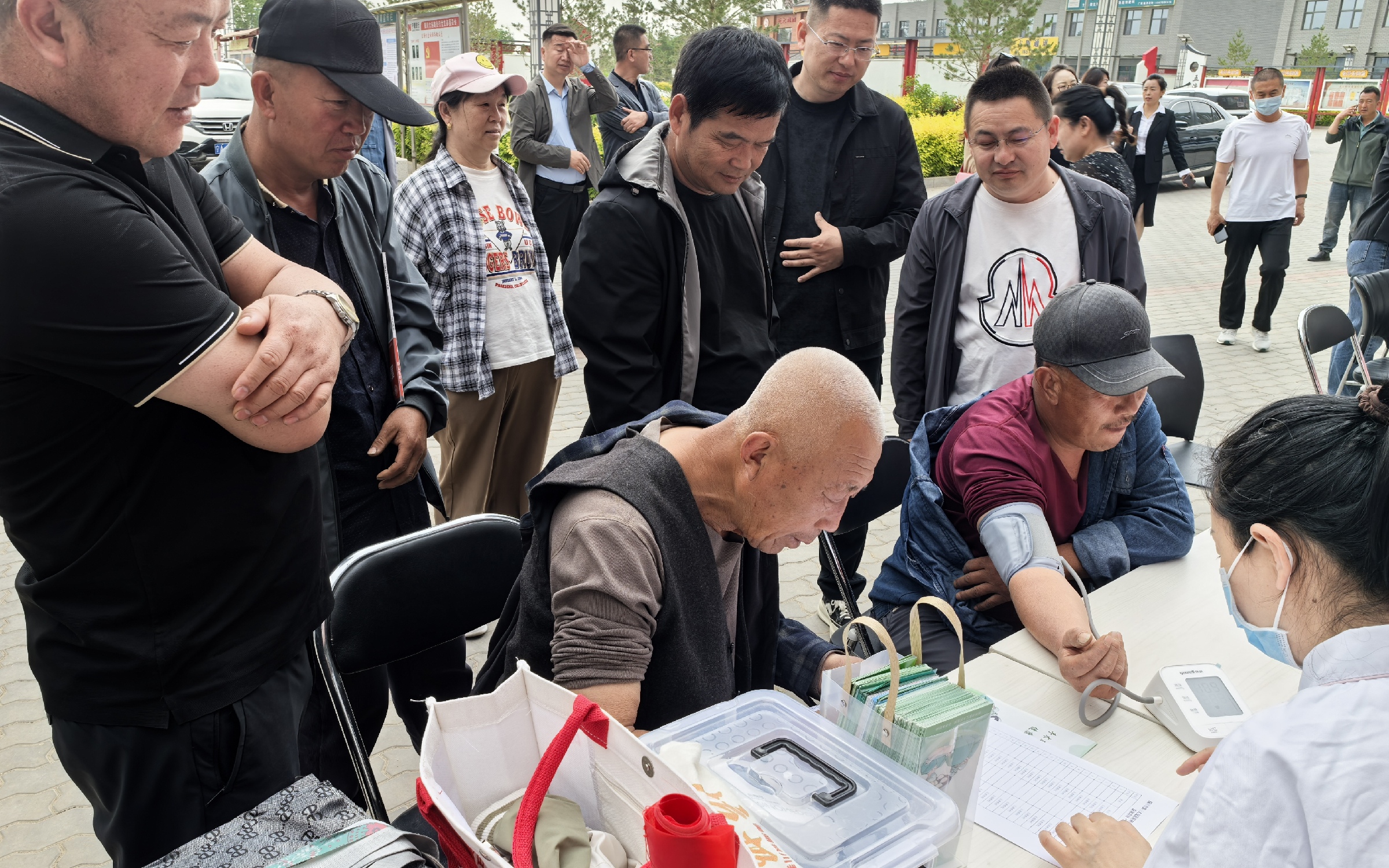 文化賦能謀新篇 健康惠民暖民心——民進銀川市委會赴五渡橋村開展鄉村振興專題活動3.jpg