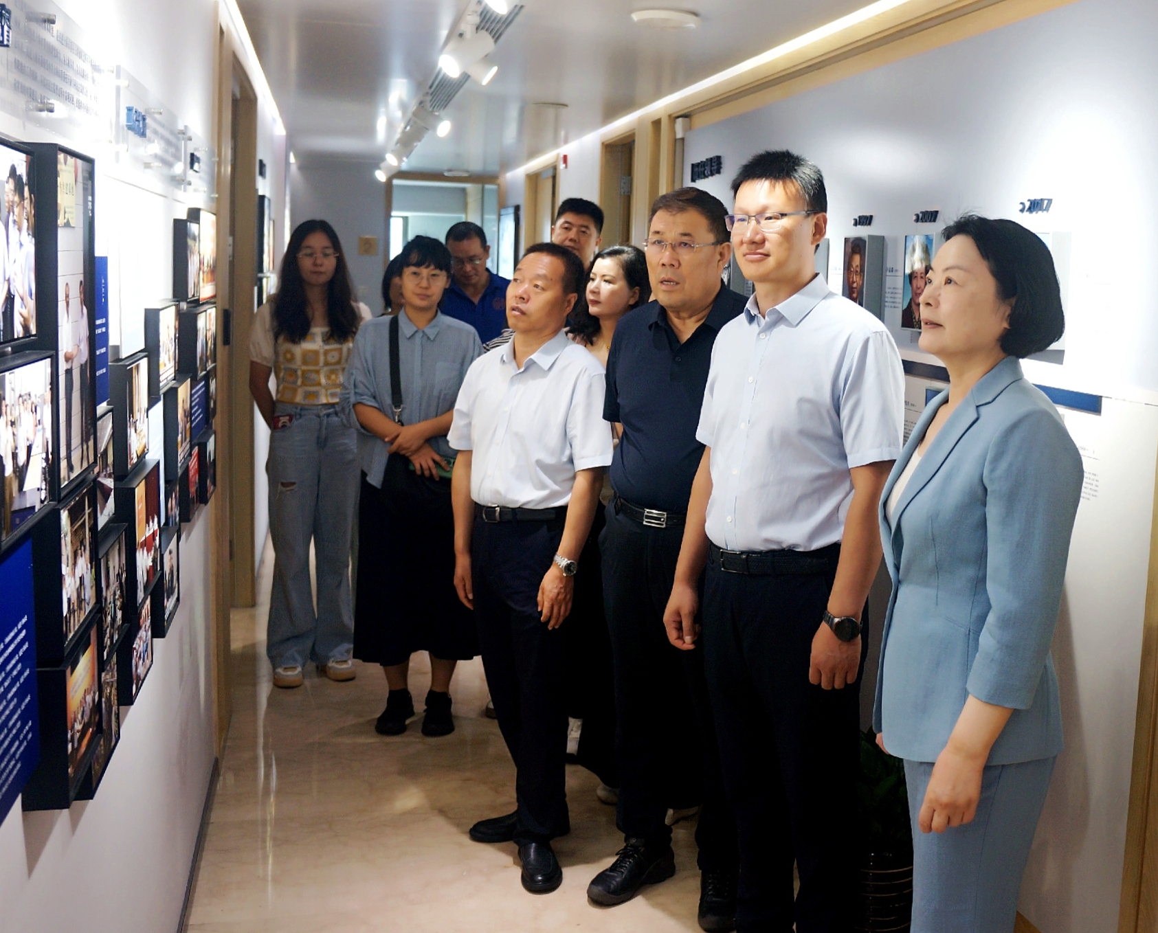 民進(jìn)寧夏區(qū)委會(huì)開展“走進(jìn)教育基地，慶祝八十華誕”主題學(xué)習(xí)教育活動(dòng)2.jpg